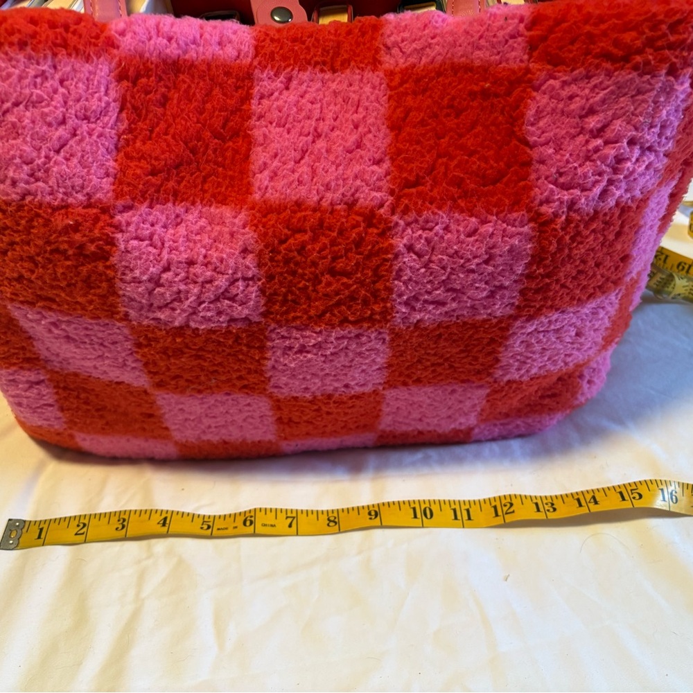 No Boundaries Fuzzy Bag - Picture 7 of 11